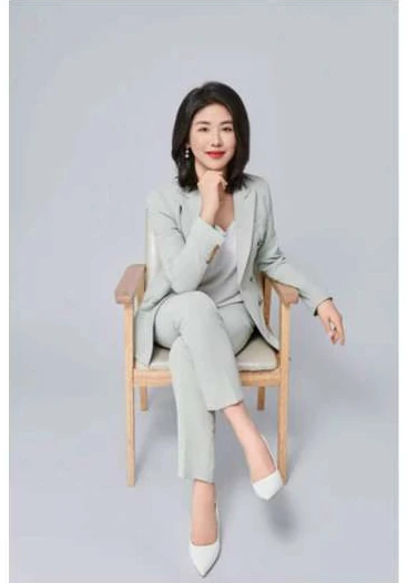 Anna · 服务组老师